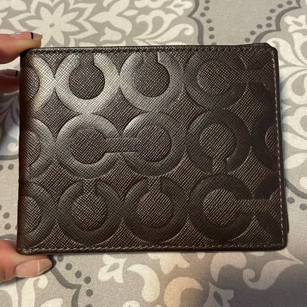 Coach billfold wallet